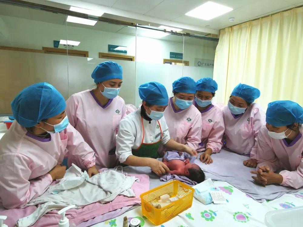 盘锦妇婴监护型护送